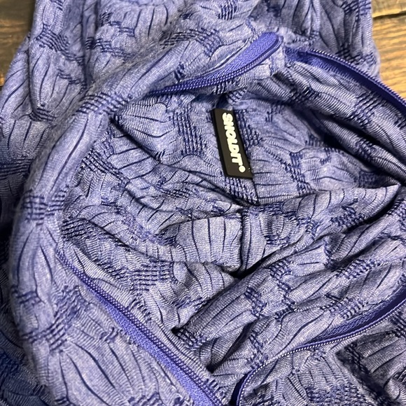 SHOLDIT MYSTIC BLUE INFINITY SCARF W/POCKET - NWOT - Picture 6 of 6